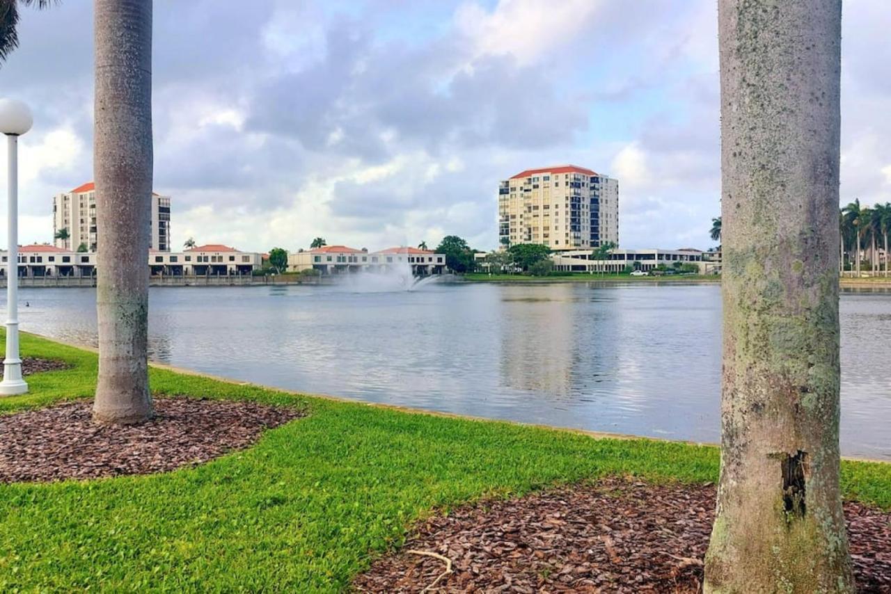Paradise Sol 2Bd2Ba Condo On Golf Course Near Bch St. Petersburg Exterior photo
